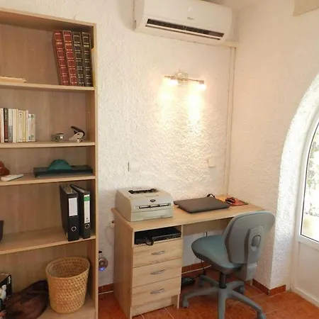 Βίλα Villa-tina-8-pax *